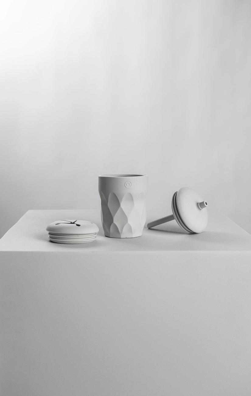 Gobelet pour enfant avec paille & couvercle pour goûter