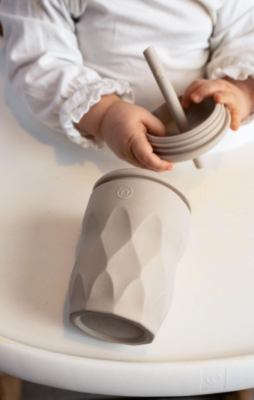 Gobelet pour enfant avec paille & couvercle pour goûter