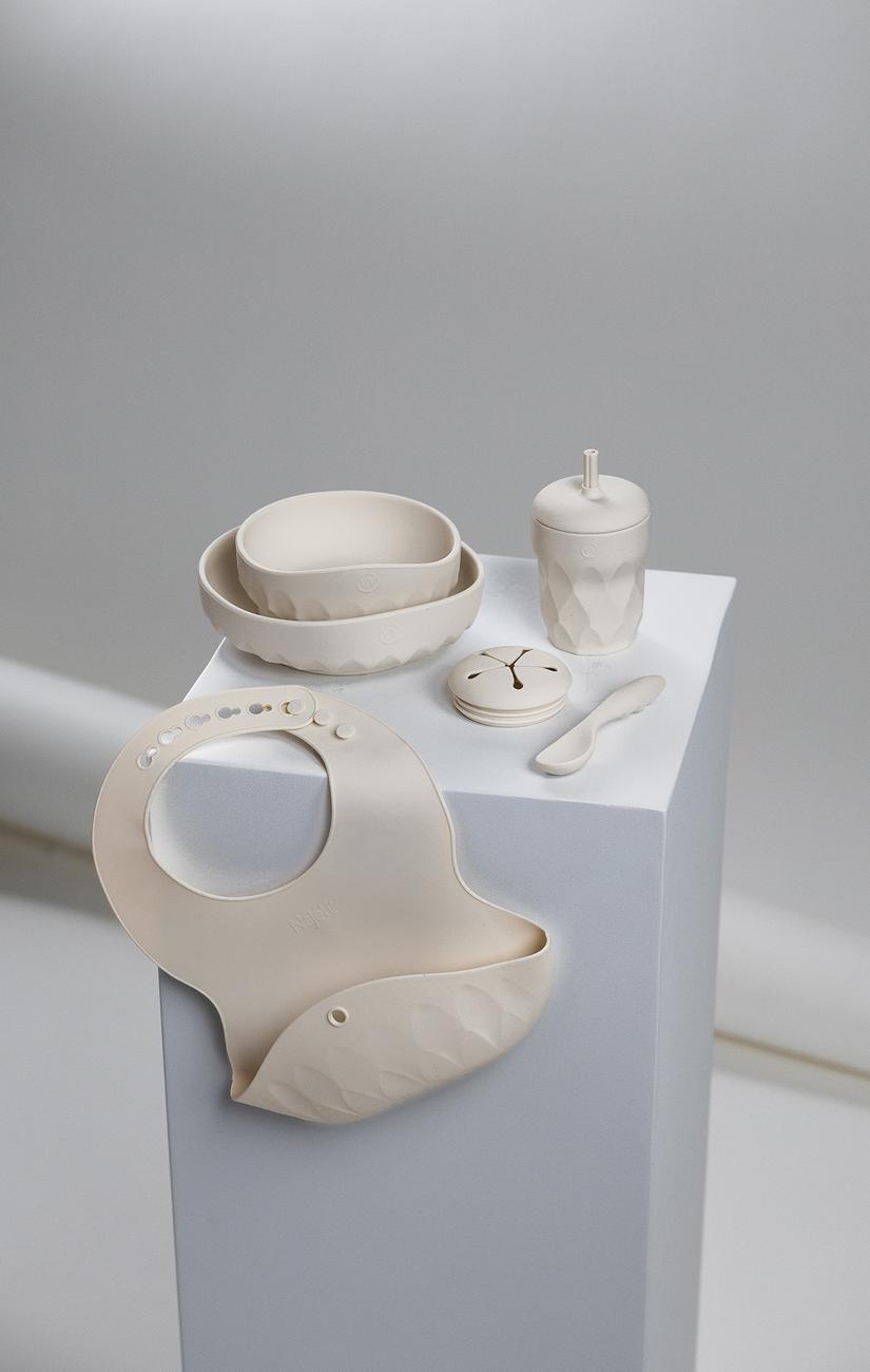 Feeding - Bowl and Plate / Bib / Baby Spoon / Cup with straw and snack lid